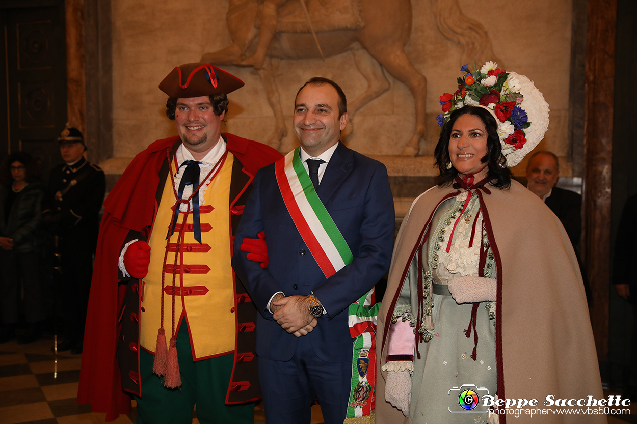 VBS_3536 - Investitura Ufficiale Gianduja e Giacometta Famija Turineisa - Carnevale di Torino 2024.jpg